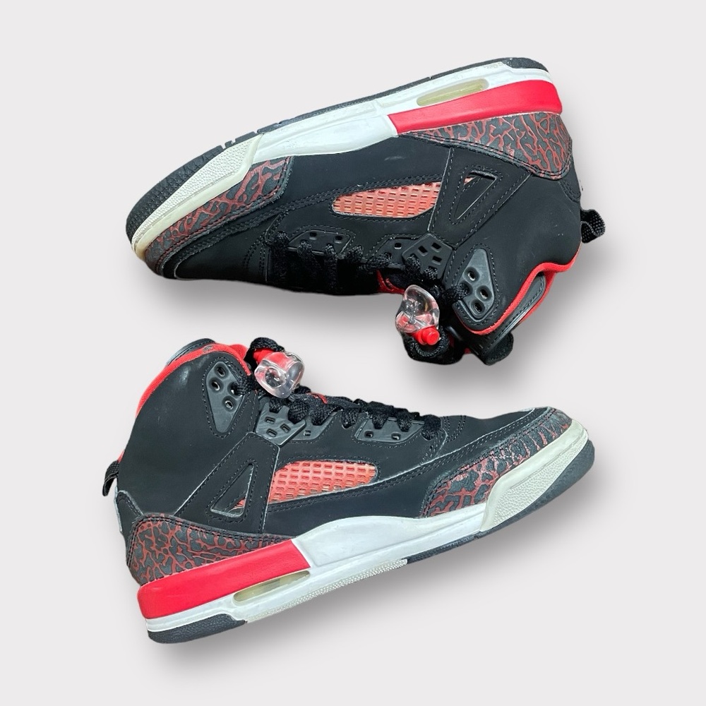 Jordan | Spizike ‘Bred’ University Red/Black Youth